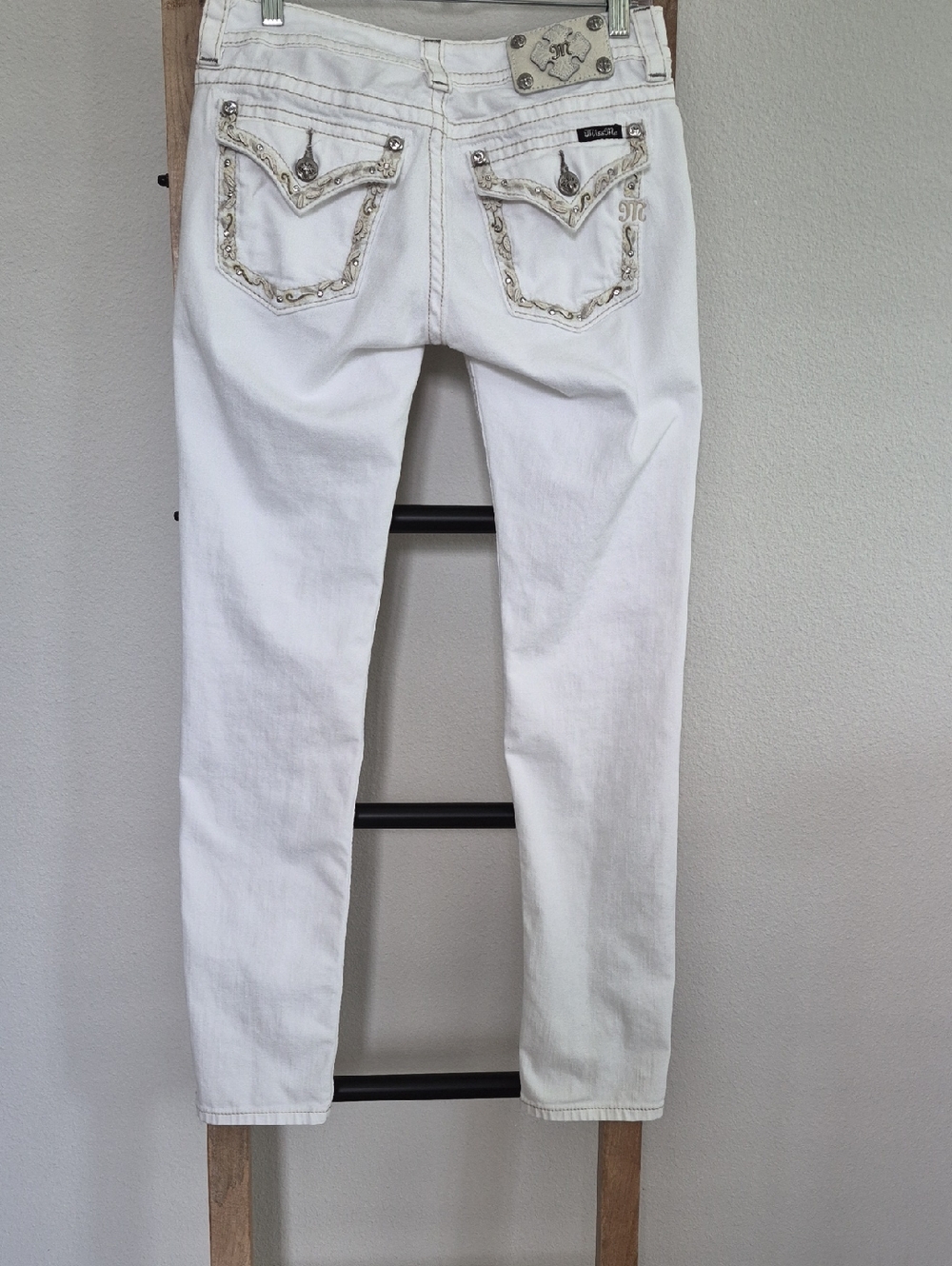 Miss Me White Skinny Jeans with Embroidered Fleur De Lis Stud Pockets